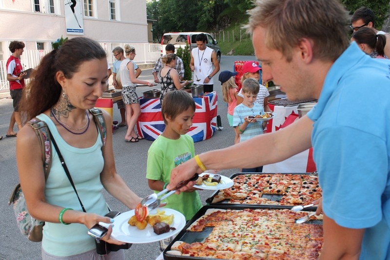 Village Camps International Summer Camp Leysin, Switzerland 2026-08-15 https://www.villagecamps.com/journals_admin/images/700-19-intl night (63).jpg